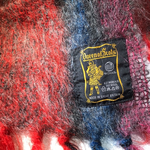 Vintage 80’s Queen of Scots mohair scarf 62” - Picture 2 of 5